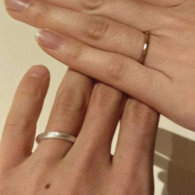 【uchimari(ウチマリ)の口コミ】 以前から結婚指輪は自分たちのお気に入りを造りたいと思っていましたが、…