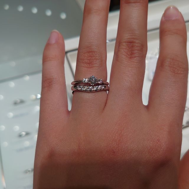 【MIKIMOTO(ミキモト)の口コミ】 上品できれいめで可愛さもある。どの年代でも合うので、飽きずに長く使え…