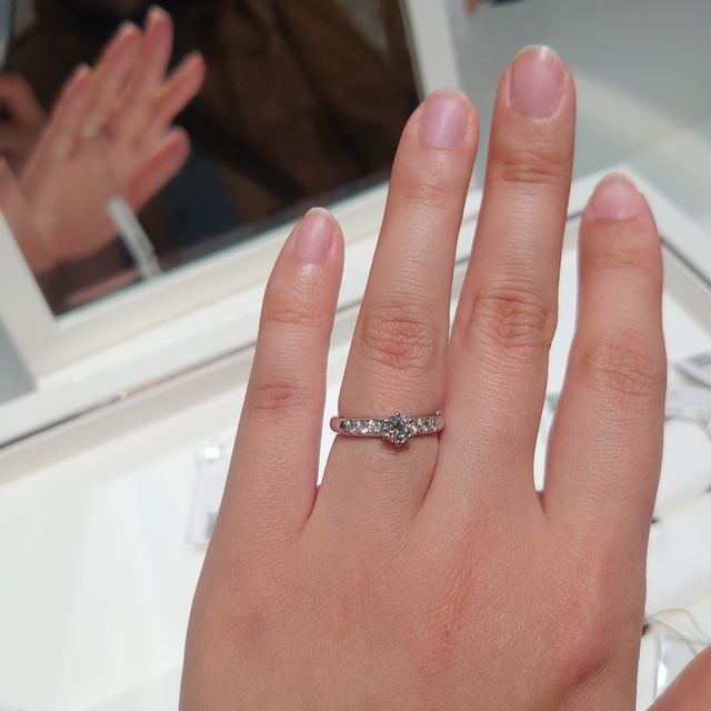 【MIKIMOTO(ミキモト)の口コミ】 上品できれいめで可愛さもある。どの年代でも合うので、飽きずに長く使え…