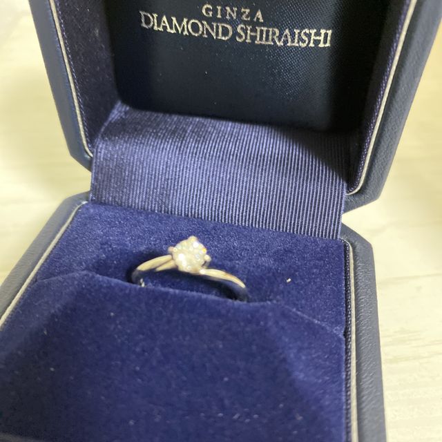 【銀座ダイヤモンドシライシの口コミ】 デザインの好みや指輪のサイズがわからず悩んでいたところ、ダイヤモンド…