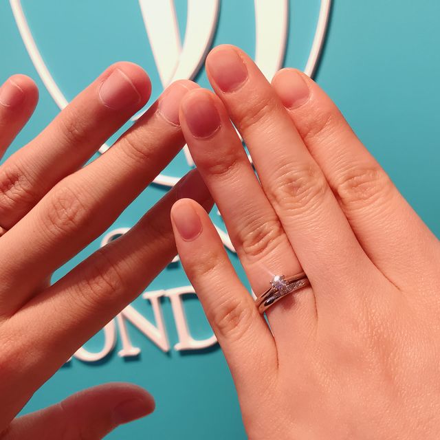 【銀座ダイヤモンドシライシの口コミ】 ダイヤなしからハーフエタニティまでいろいろ試着してみましたが、ほどよ…