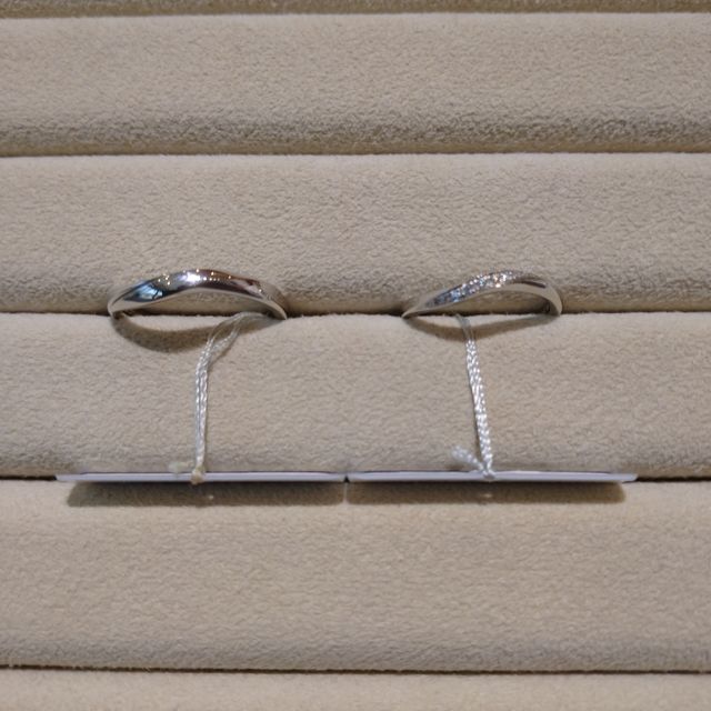 【TRECENTI(トレセンテ)の口コミ】 たくさんのデザインがあって迷いましたが、最終的にウェーブのデザインが…