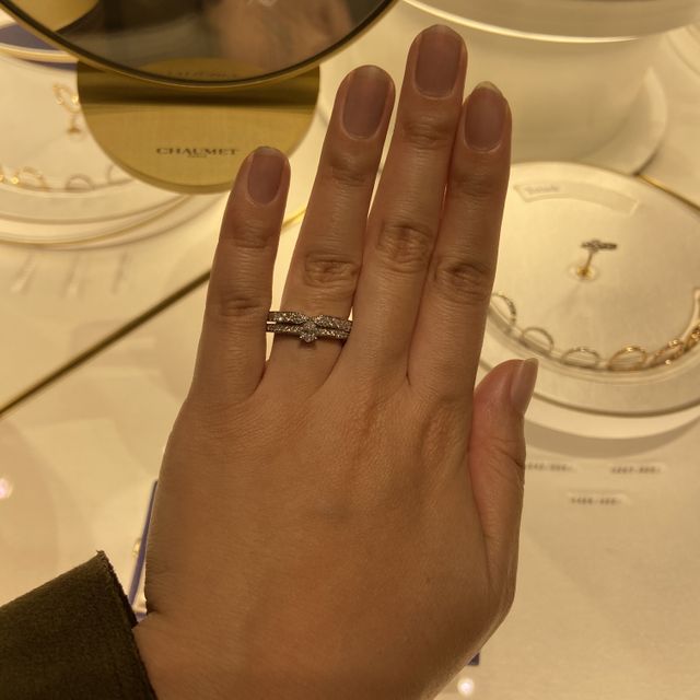 【ショーメ(CHAUMET)の口コミ】 母が一粒タイプの婚約指輪は日常使いできないとリメイクしていたのを見て…