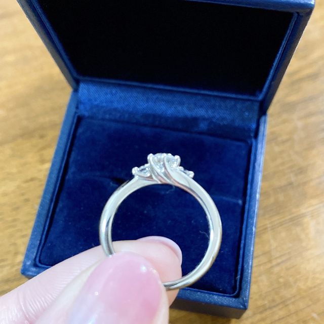 【銀座ダイヤモンドシライシの口コミ】 ダイヤの部分は相手の方に選んでいただき、私はリングのデザインを決めま…