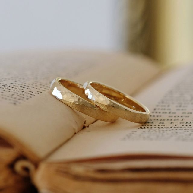 【サロン・ド・ルシェルの口コミ】 指輪のデザインがとてもおしゃれで、イニシャルや大好きな桜の絵まで入れ…