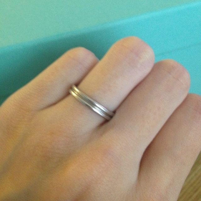 【ブシュロン(BOUCHERON)の口コミ】 長くつけるものなので、飽きのこないデザインを探してました。
特にかざり…