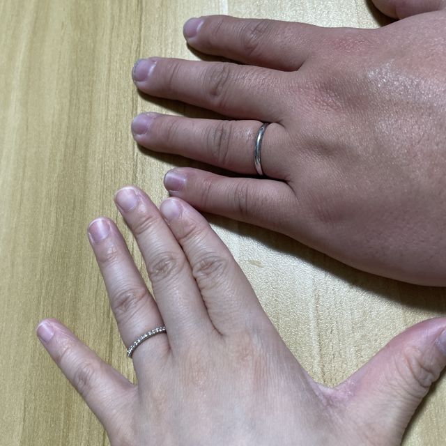 【銀座ダイヤモンドシライシの口コミ】 ハーフエタニティリングで探していました。ハーフエタニティでもこちらだ…