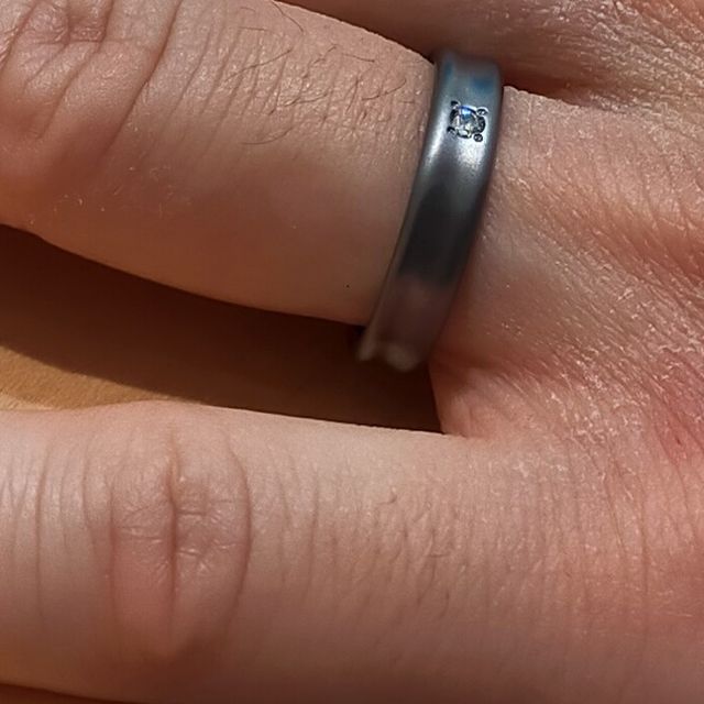 【SORA(ソラ)の口コミ】 デザインがよくできており、色や光沢まで気に入った。ダイヤモンドも入れ…