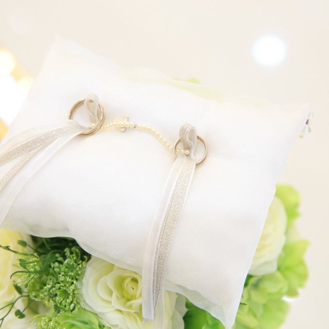 【EURO WEDDING BANDの口コミ】 ただのシルバーのリングでは味気ないと思ったので、シルバー、ピンク、シ…