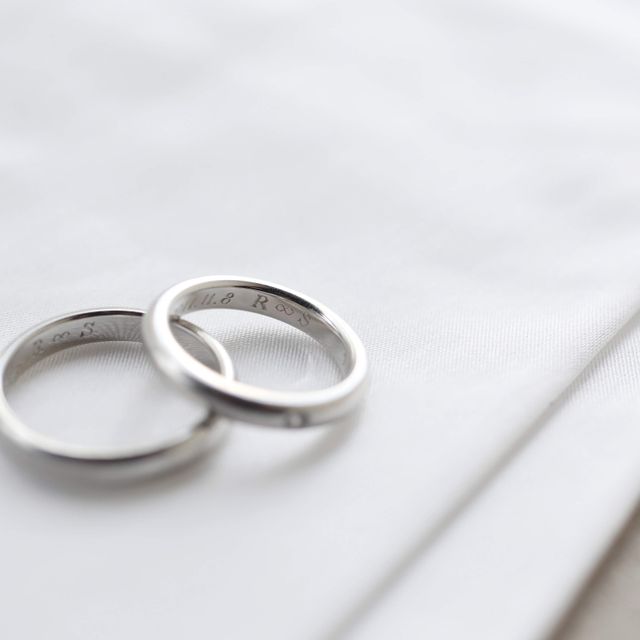 【ティファニー(Tiffany & Co.)の口コミ】 婚約指輪と同じティファニーで、なるべくシンプルなデザインが良かったの…