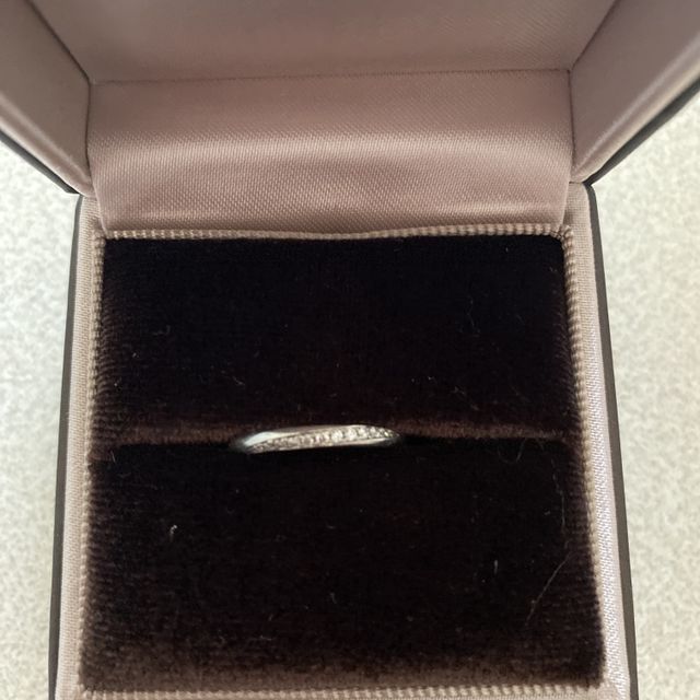 【アイプリモ(I-PRIMO)の口コミ】 たくさんあるデザインの中で選んだデザインがシンプルだけど華やかなとこ…