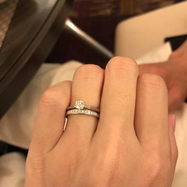 【アイプリモ(I-PRIMO)の口コミ】 いただいた婚約指輪と同じブランドのものにしようと思いこちらを購入しま…
