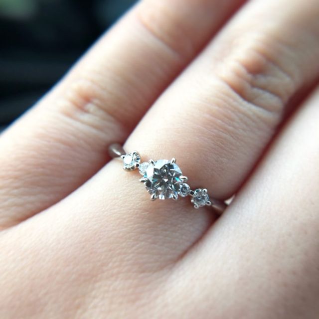 【BRILLIANCE+(ブリリアンスプラス)の口コミ】 【リップル＝さざ波】を意味し、
引いては寄せて、静かな波打ち際のキ…