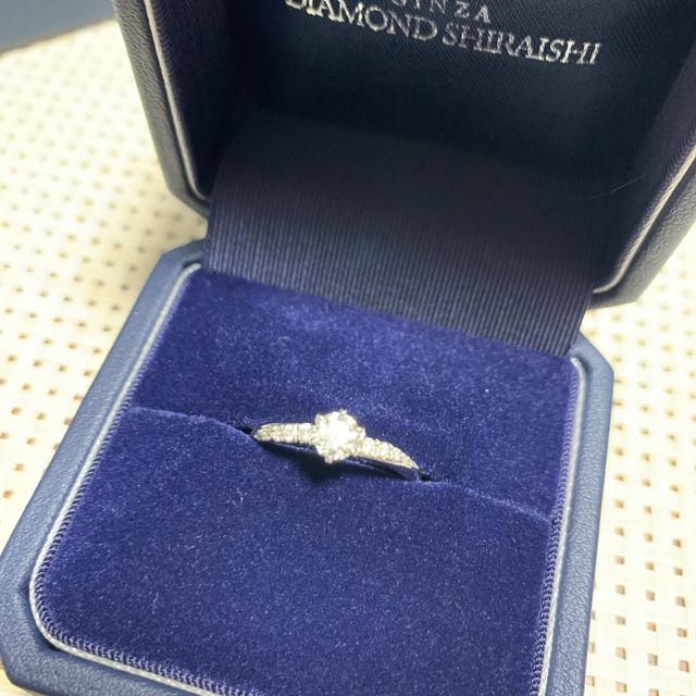 【銀座ダイヤモンドシライシの口コミ】 一目見てときめいたもので、コンセプトを聞くと大好きな星が由来となって…