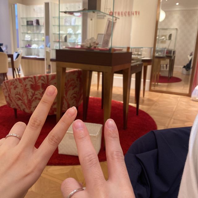【TRECENTI(トレセンテ)の口コミ】 似合う形の指輪を提案していただき、ストレートラインのものでいくつか見…