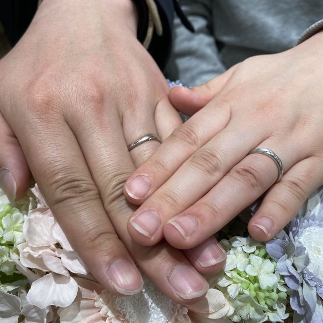 【アイプリモ(I-PRIMO)の口コミ】 ウェーブの部分がつや消し加工になっていて、ダイヤモンドサテンという特…