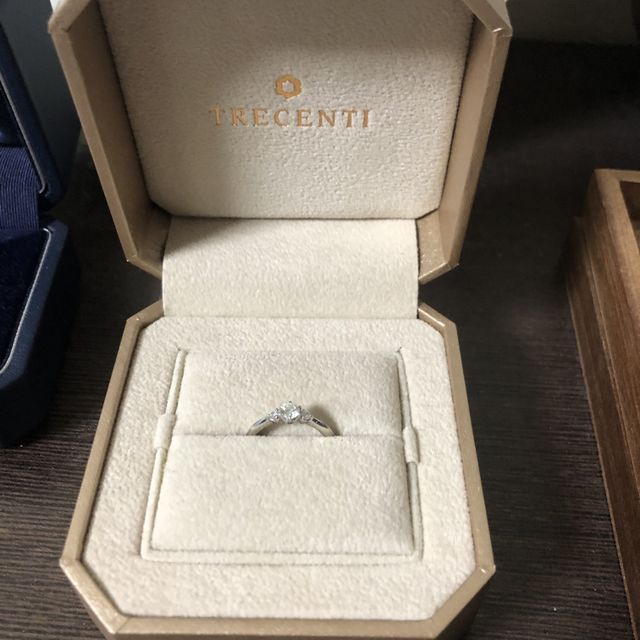 【TRECENTI(トレセンテ)の口コミ】 大きすぎず小さすぎず、普段使いや結婚指輪と重ね付けできるものを探して…