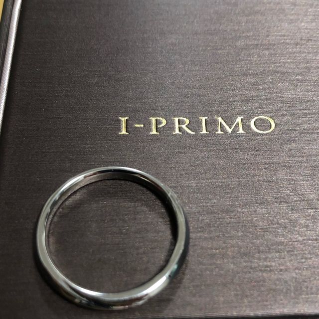 【アイプリモ(I-PRIMO)の口コミ】 無駄な装飾やデザインがなく触った感じが滑らかでシンプルでつけやすい。…