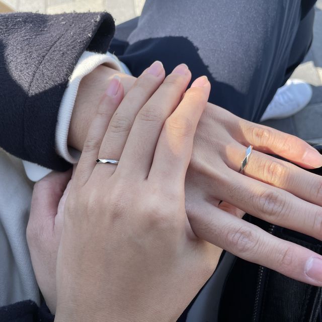 【ブシュロン(BOUCHERON)の口コミ】 いくつも見に行った中で1番気に入ったのでこちらで購入しました。石が入っ…