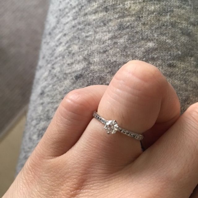 【俄(にわか)の口コミ】 特別な日だけでなく、普段オシャレして外出するときにも気兼ねなく身につ…