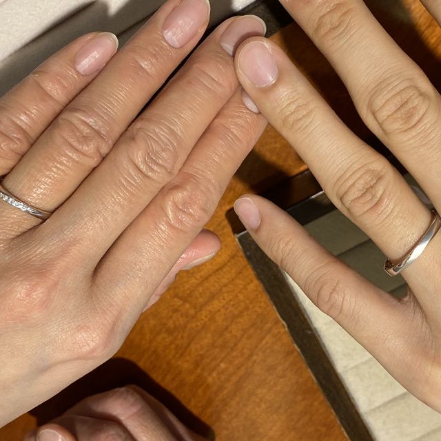 【TRECENTI(トレセンテ)の口コミ】 指輪が内甲丸であり、付け心地が最も良かった
具体的には、付けていること…