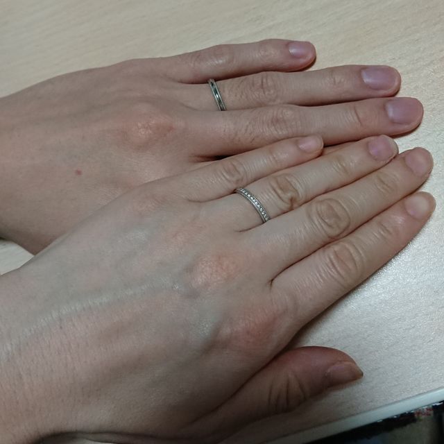 【4℃ BRIDAL(ヨンドシーブライダル)の口コミ】 幾つか悩んでいて決められなかったが、夫がふと見つけたミルの存在感とダ…