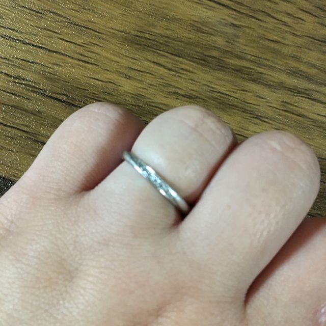 【銀座ダイヤモンドシライシの口コミ】 結婚指輪のデザインは、シンプルで永く使えるものを希望していました。
こ…