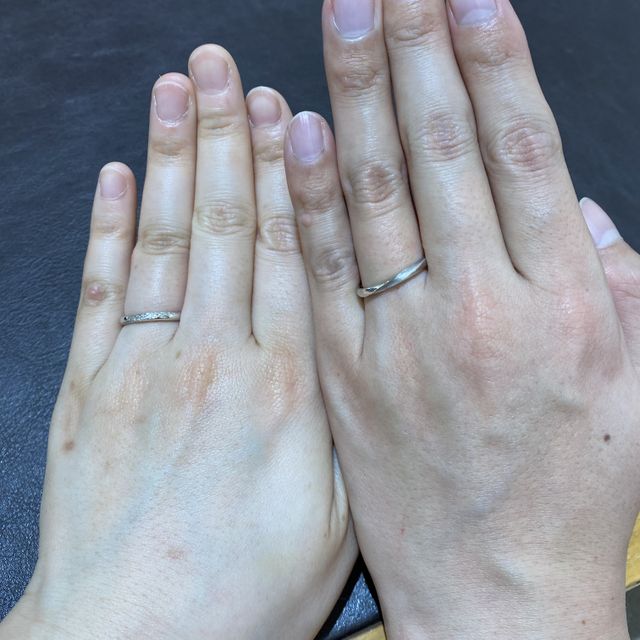 【TRECENTI(トレセンテ)の口コミ】 斜めにダイヤモンドが入ったデザインがいいなと思い探していて、どこのブ…