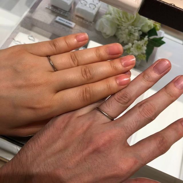 【4℃ BRIDAL(ヨンドシーブライダル)の口コミ】 種類が豊富で、指が綺麗にみえるデザインのものが多くありました。普段は2…