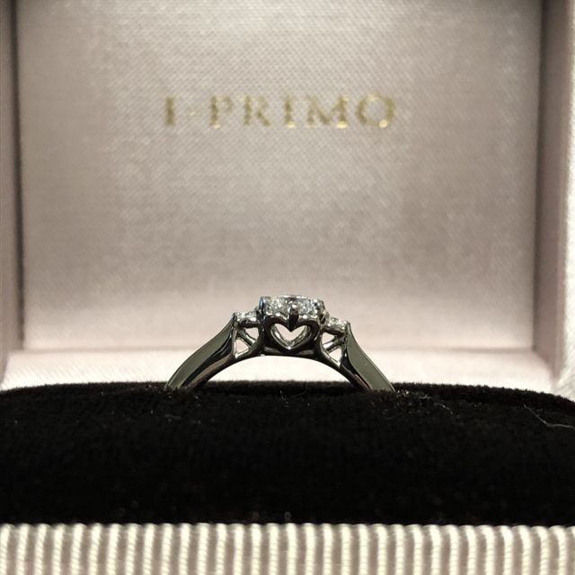 【アイプリモ(I-PRIMO)の口コミ】 アイプリモの「ポラリス」と言う指輪です。
ネットでいろいろなブランドや…