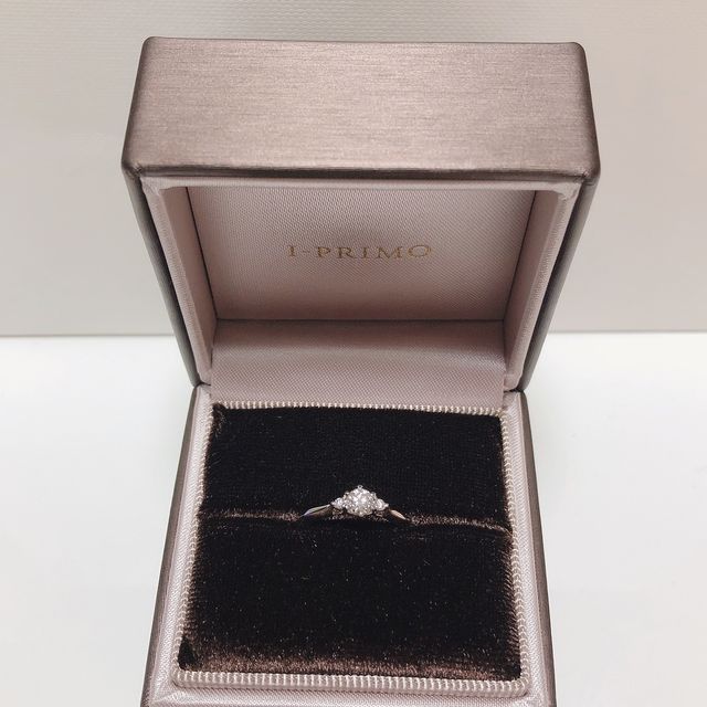 【アイプリモ(I-PRIMO)の口コミ】 アイプリモの「ポラリス」と言う指輪です。
ネットでいろいろなブランドや…