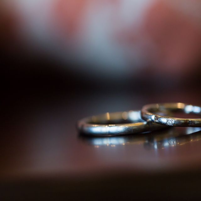 【サマンサティアラブライダル(Samantha Tiara Bridal)の口コミ】 主人の仕事柄凝ったデザインのものにすることができず、シンプルなものを…