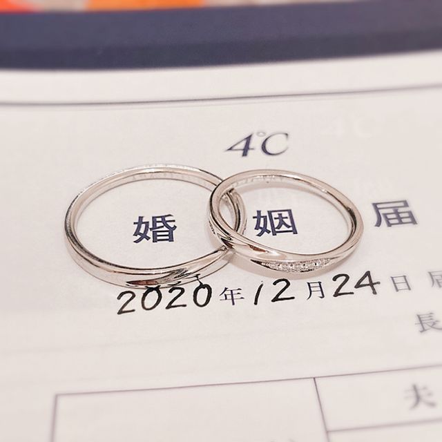 【4℃ BRIDAL(ヨンドシーブライダル)の口コミ】 HPでも色々な指輪を見ておりましたが、実際に店舗で実物を見ると、お値段…