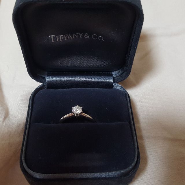 【ティファニー(Tiffany & Co.)の口コミ】 上品で派手すぎず、日常でつけても違和感がないところ。かつ、地味でもな…