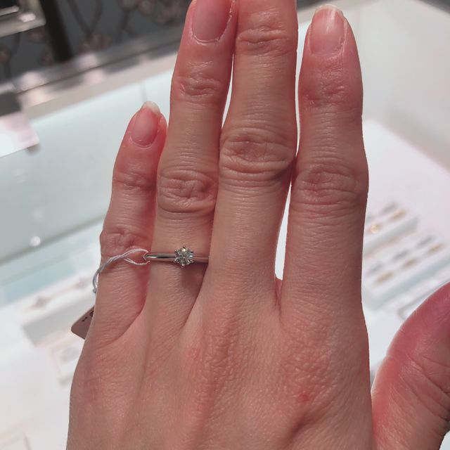 【ティファニー(Tiffany & Co.)の口コミ】 世界5大ジュエラーの一つで知名度も高い分、すごく高額なんだろうと思いな…