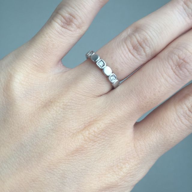 【Desserts(デザート)の口コミ】 デザインと付け心地で一発で決めました。程よく重みがあって今まで付けて…