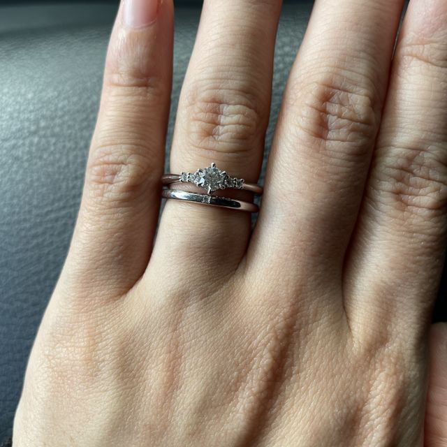 【アイプリモ(I-PRIMO)の口コミ】 色味をプラチナかピンクゴールドで
悩んでいたところ、
スタッフさんにこ…