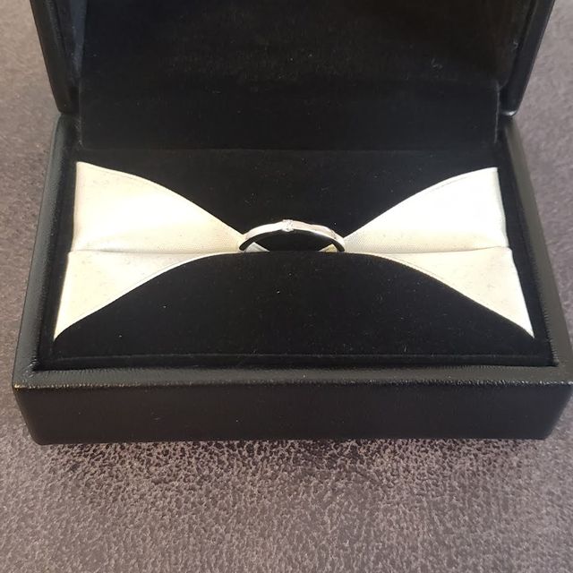 【エクセルコダイヤモンド(EXELCO DIAMOND)の口コミ】 長く着けるものなのでシンプルで飽きがこないようなもので探していました…