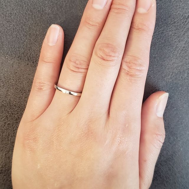 【エクセルコダイヤモンド(EXELCO DIAMOND)の口コミ】 長く着けるものなのでシンプルで飽きがこないようなもので探していました…