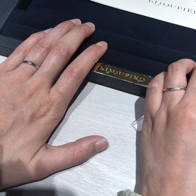 【BIJOUPIKO(ビジュピコ)の口コミ】 こちらはプラチナがベースでダイヤモンドが7石入ってます。合わせて0.04カ…