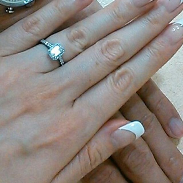 【銀座ダイヤモンドシライシの口コミ】 ルースとデザインは別々にしようとはじめから決めていました。色々見て行…