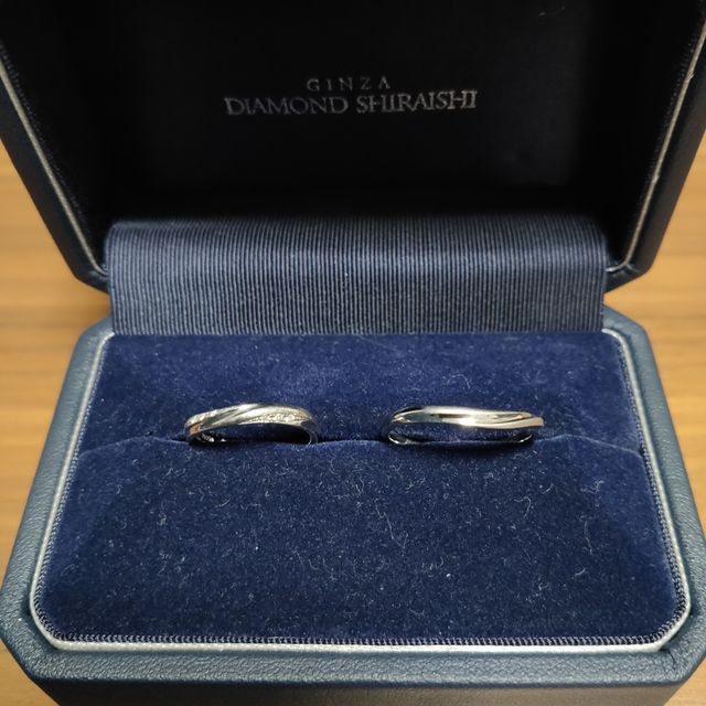 【銀座ダイヤモンドシライシの口コミ】 デザイン
普段つける予定だったのであまり派手すぎないもの。
妻がつける…