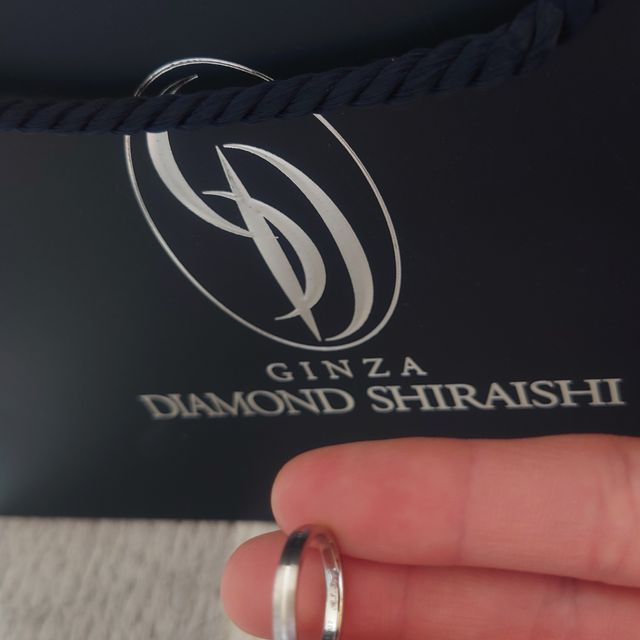 【銀座ダイヤモンドシライシの口コミ】 2件指輪を探しに回りましたが、店員様(M様)の対応がとても良く自然と購入…