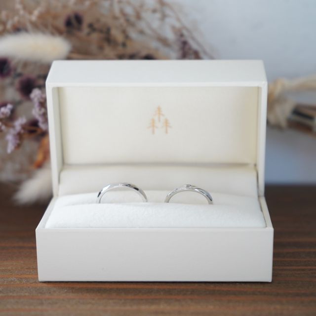 【THREE TREES(スリーツリーズ)の口コミ】 もともとデザインにはあまりこだわりがなく、
むしろ色々見過ぎて決めかね…