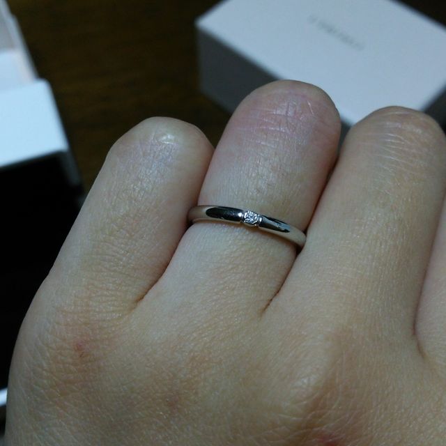 【アイプリモ(I-PRIMO)の口コミ】 一石のダイヤモンドの指輪がよく、シンプルな指輪だったので決めました。…