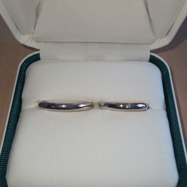 【BONDS(ボンズ)の口コミ】 内側と外側で色がことなったデザインが気に入りました。最初はゴールドの…