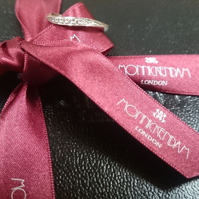 【モニッケンダム(MONNICKENDAM)の口コミ】 1階のジュエリーコーナーで他ブランドの指輪に決めた後に4階にもジュエリ…