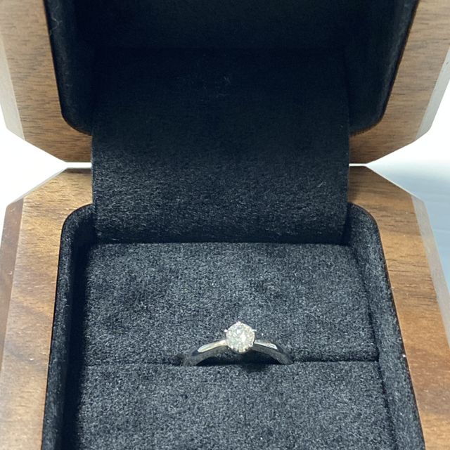 【TANZO.(鍛造指輪)の口コミ】 普段シンプルな服を着ることが多いので、指輪もシンプルがいいと思いまし…