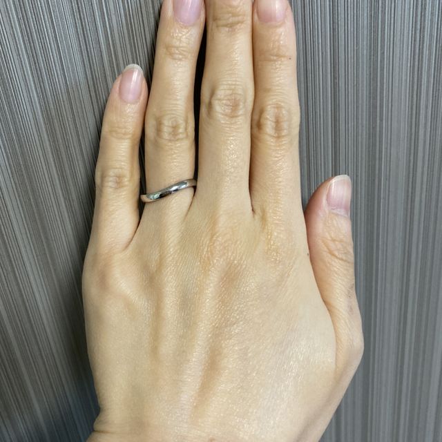 【TANZO.(鍛造指輪)の口コミ】 普段シンプルな服を着ることが多いので、指輪もシンプルがいいと思いまし…