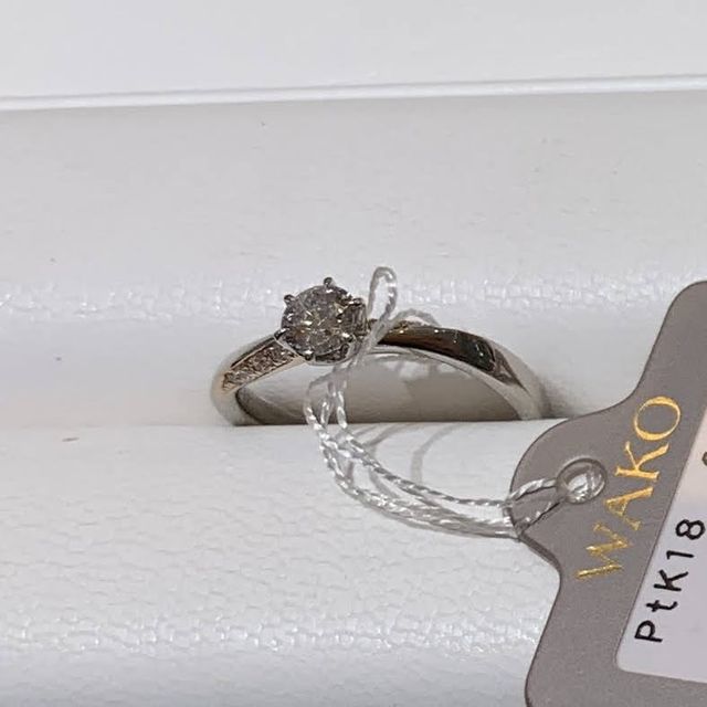 【WAKO BRIDALの口コミ】 しっかりとしたフォーマルなデザインの物が多かったです。存在感がわりと…